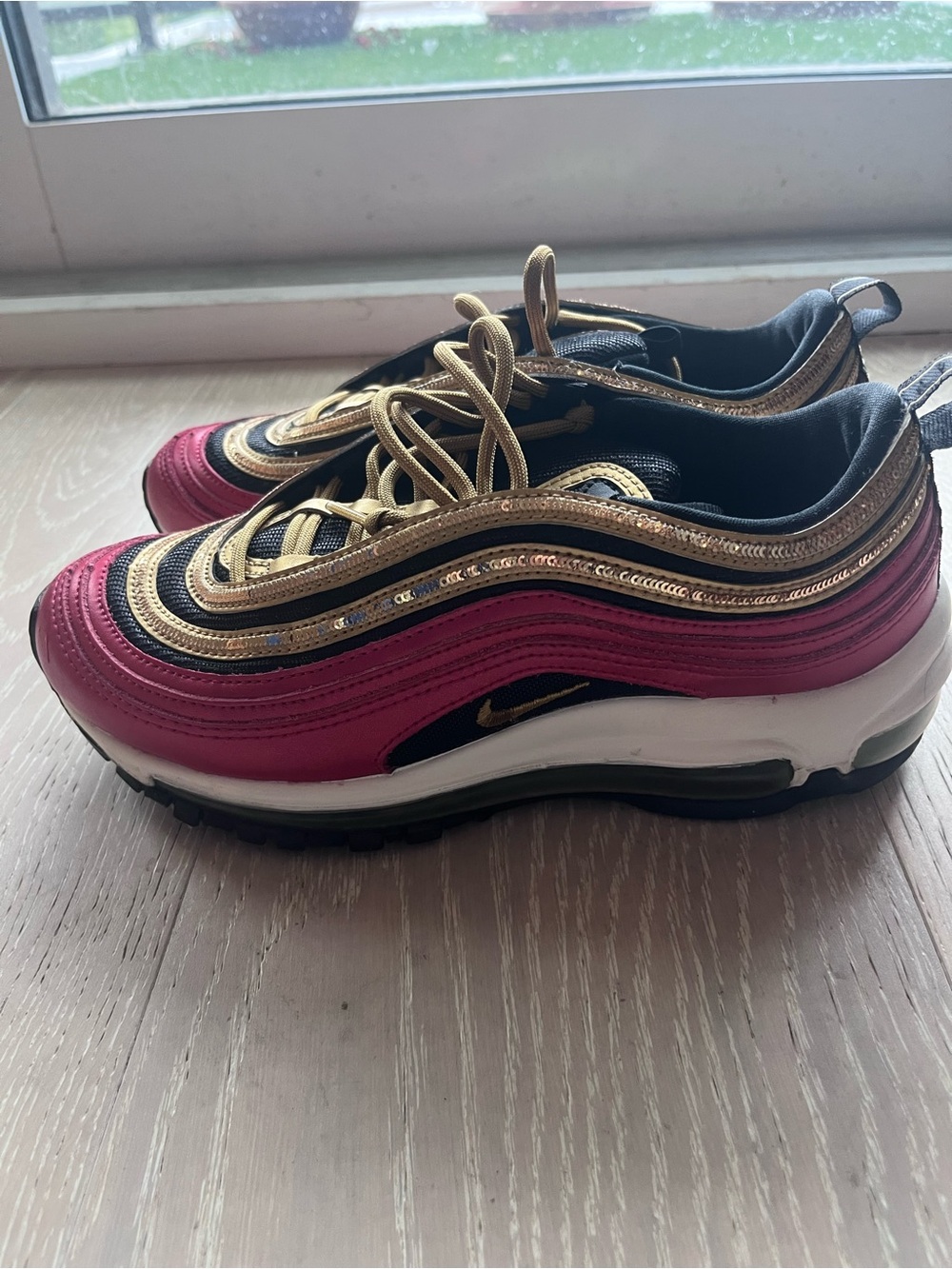 Nike Air Max 97 red gold sequin women's  7.5 - Picture 4 of 9